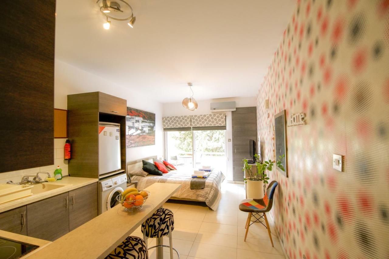 Green Valley Modern Studio Лімасол Екстер'єр фото
